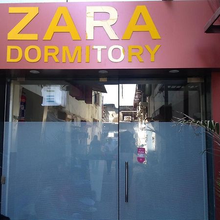 Zara Dormitory Bombay Extérieur photo